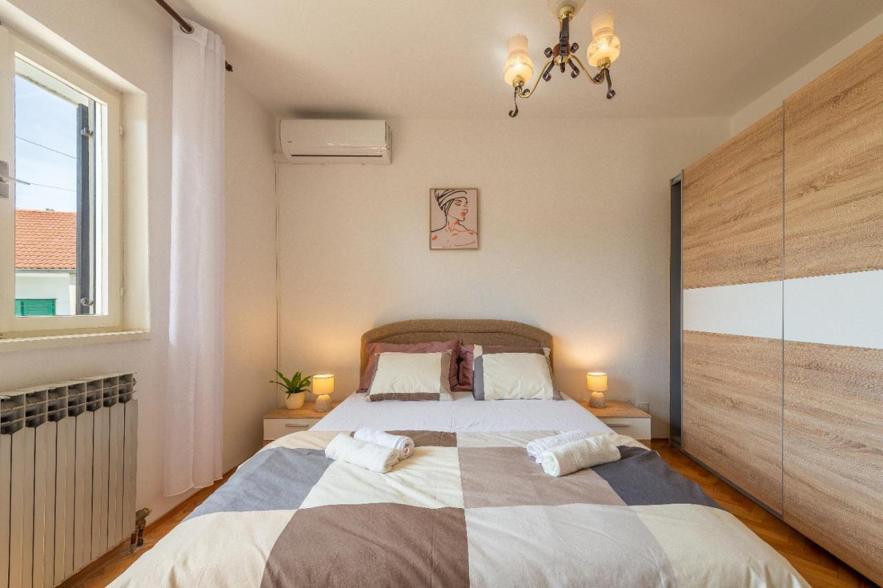 Apartments Dida Frane In Sibenik Exterior photo