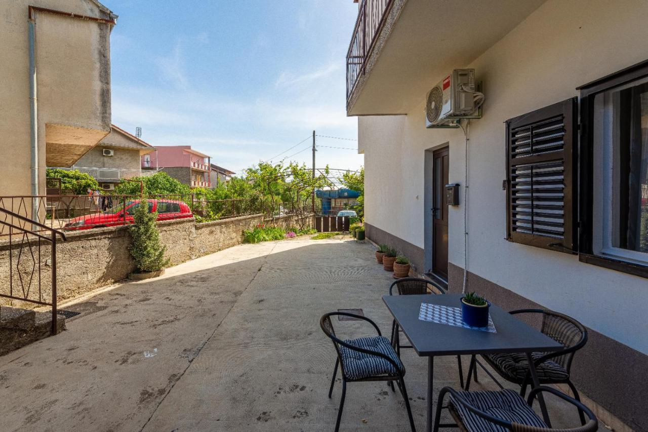 Apartments Dida Frane In Sibenik Exterior photo